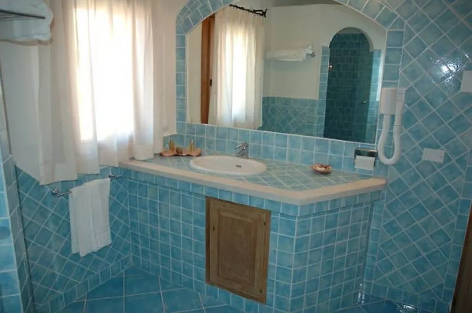 Hotel Arathena San Pantaleo