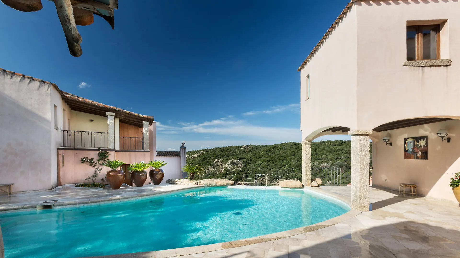 Hotel Arathena San Pantaleo